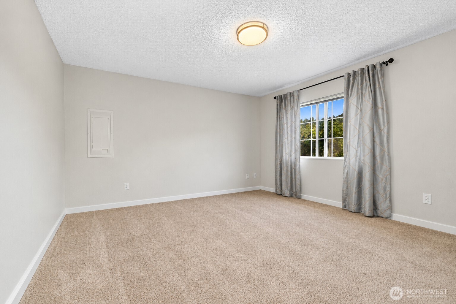 property viewer photo 14