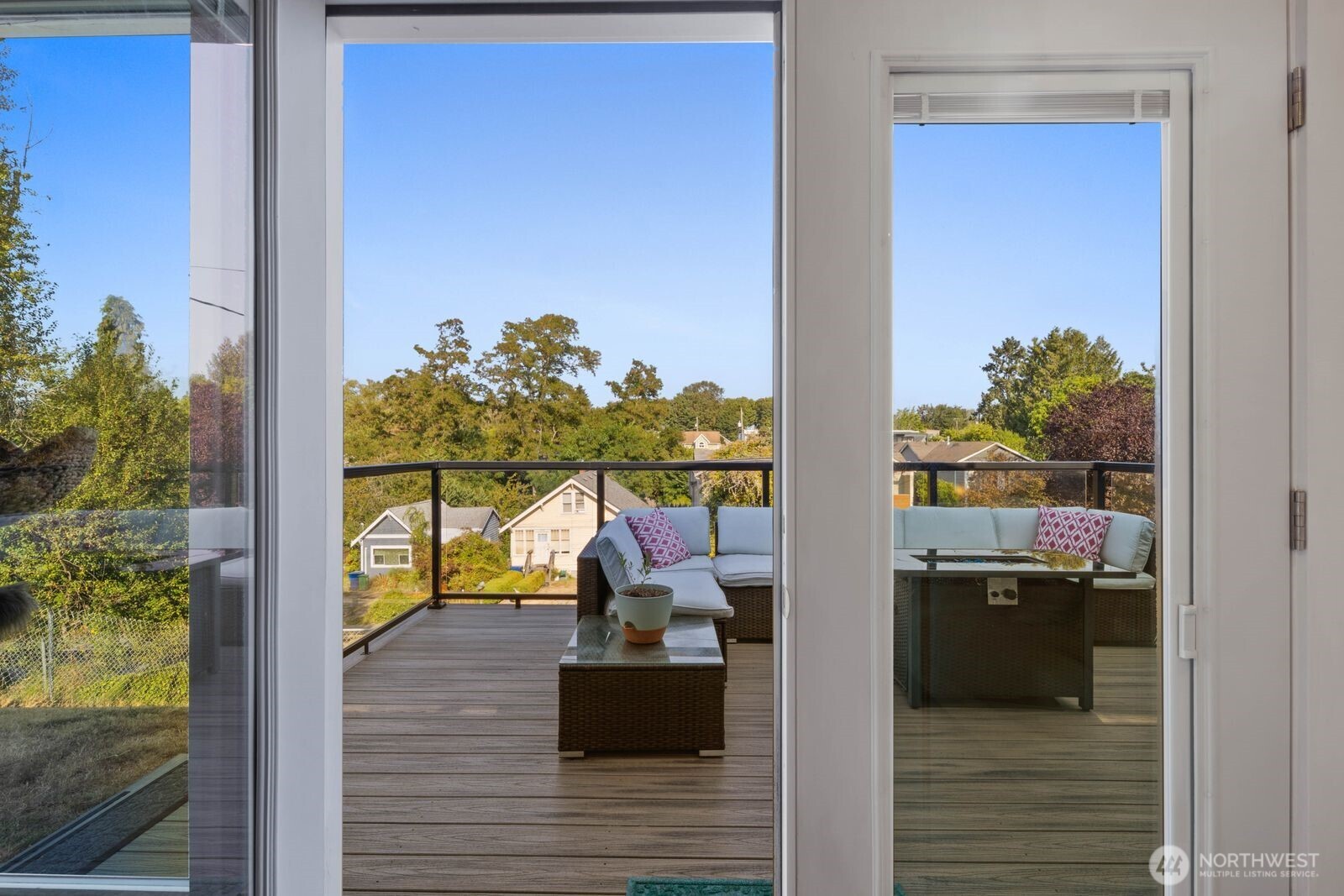 property viewer photo 20