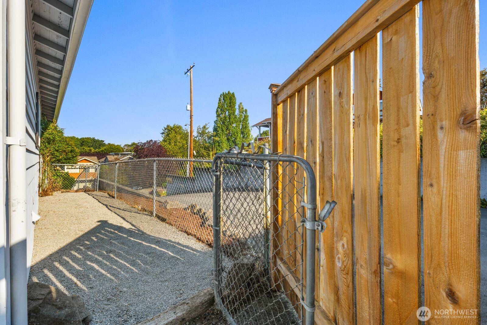 property viewer photo 29