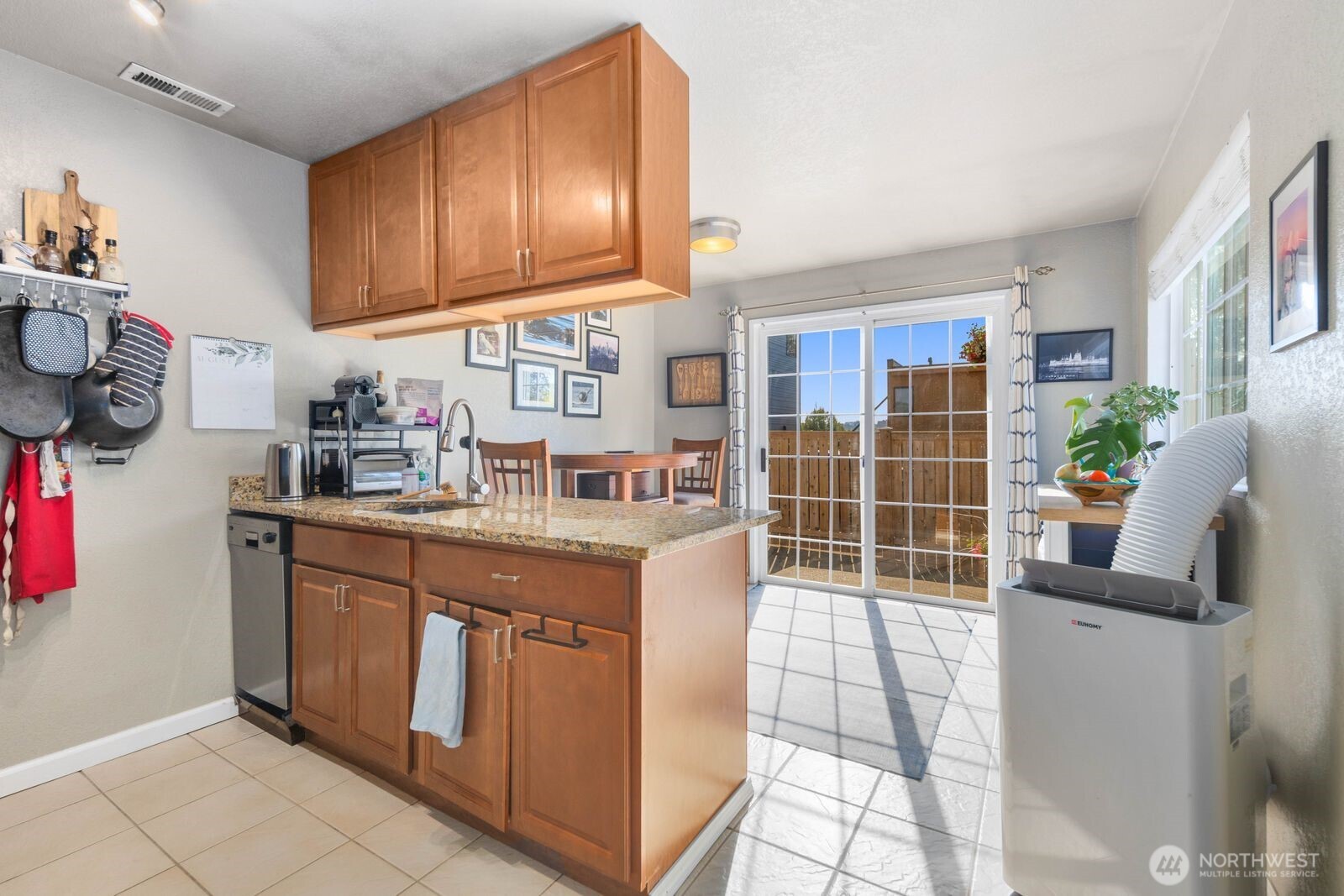 property viewer photo 6