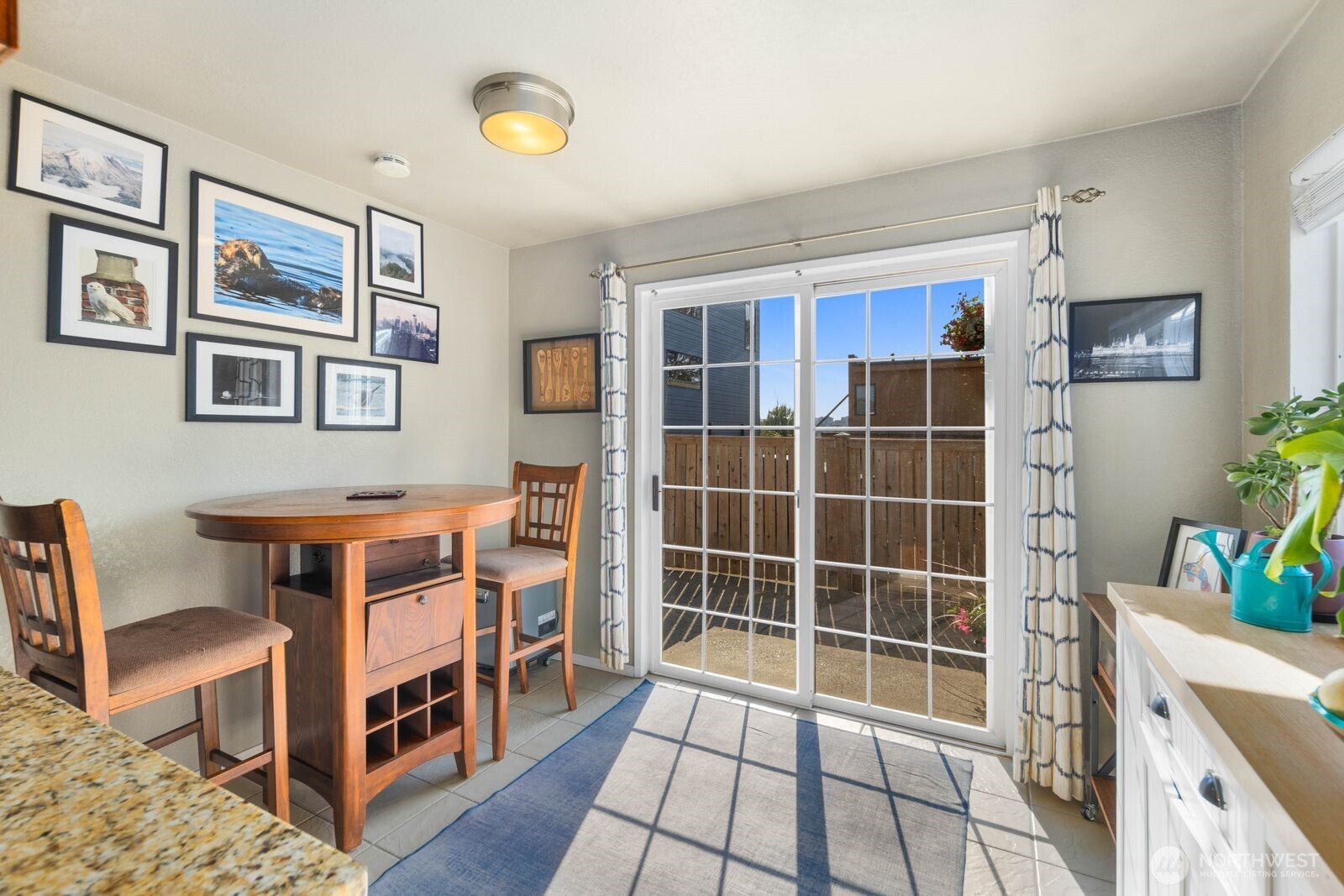 property viewer photo 9