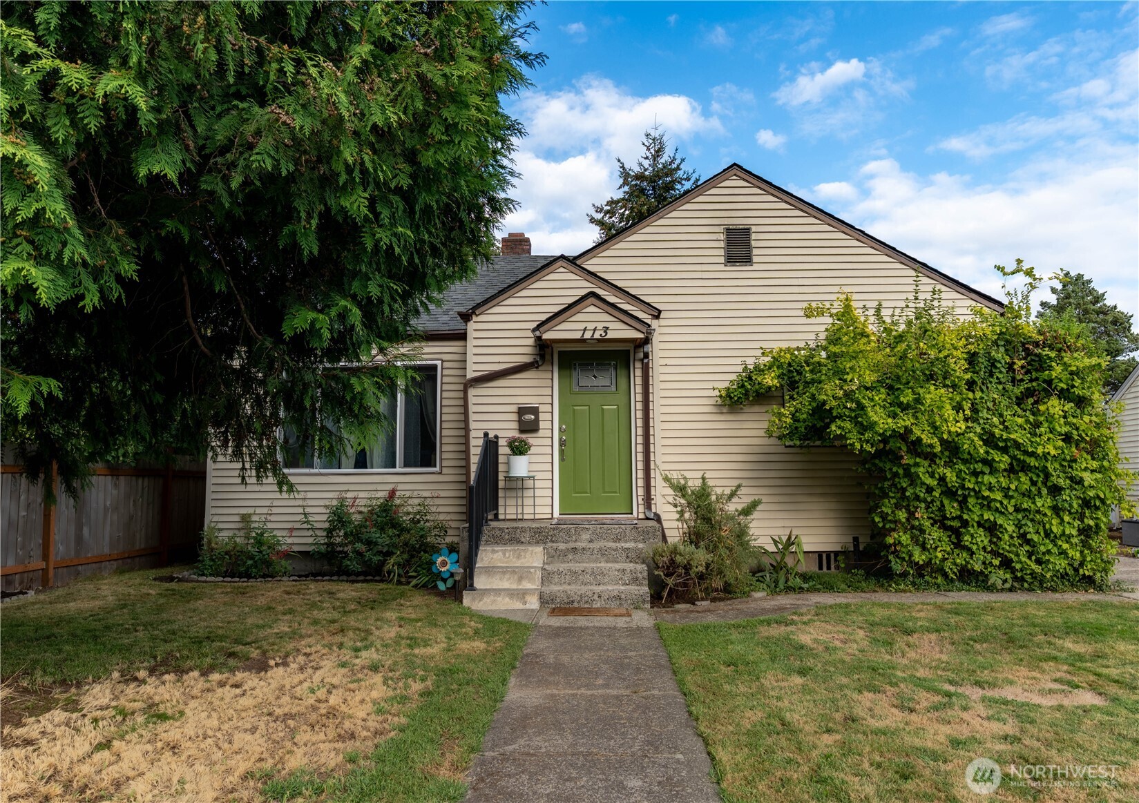main property photo 0
