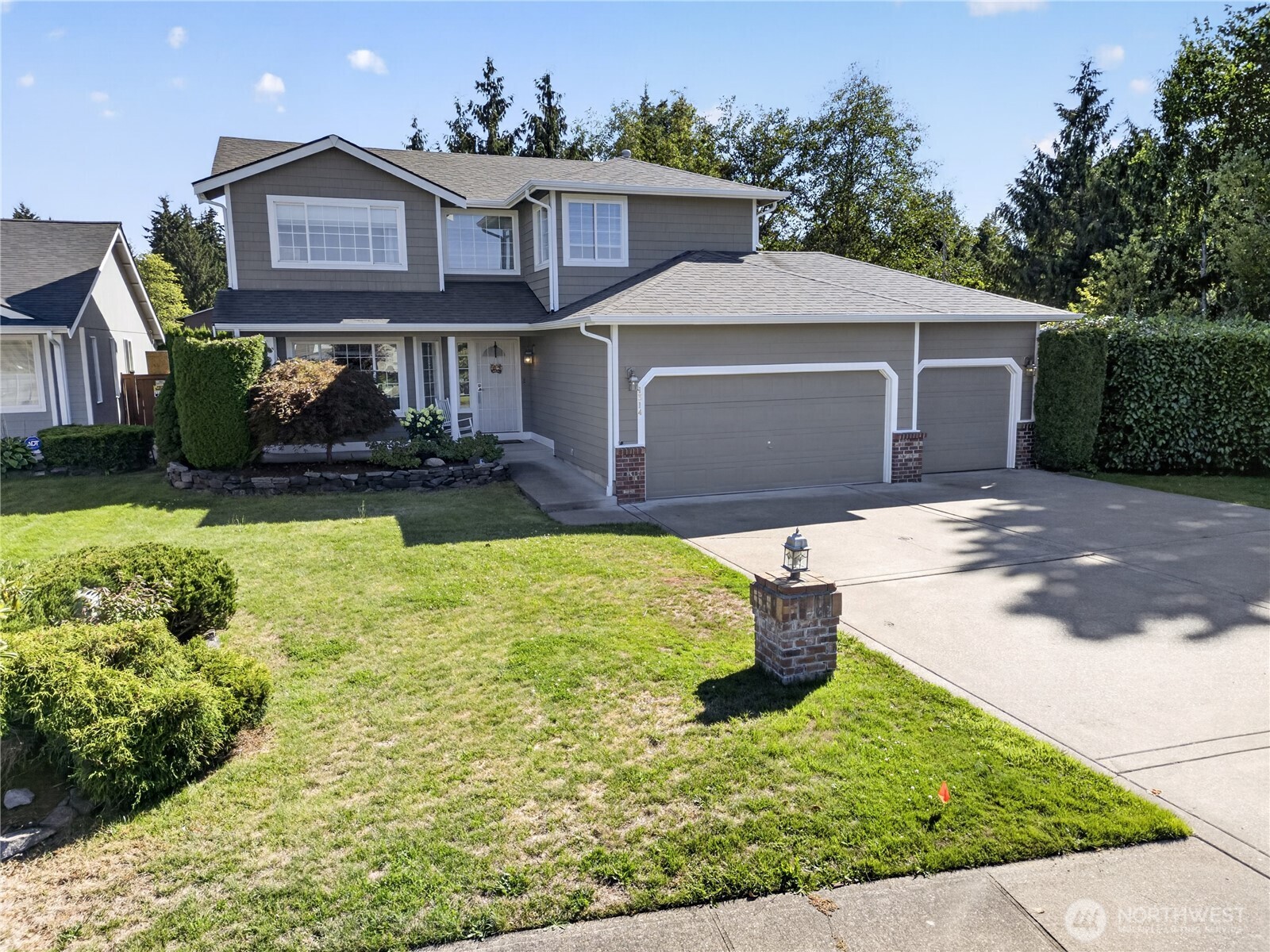 main property photo 0