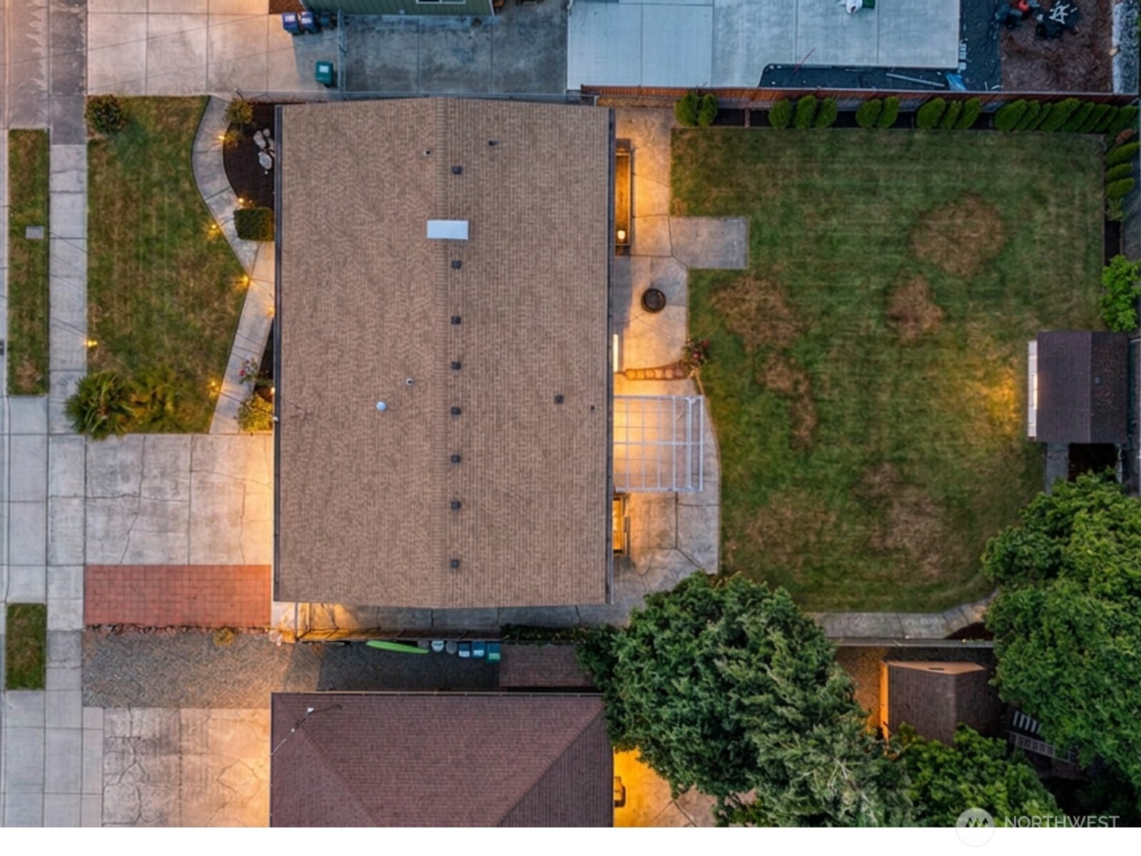 main property photo 38