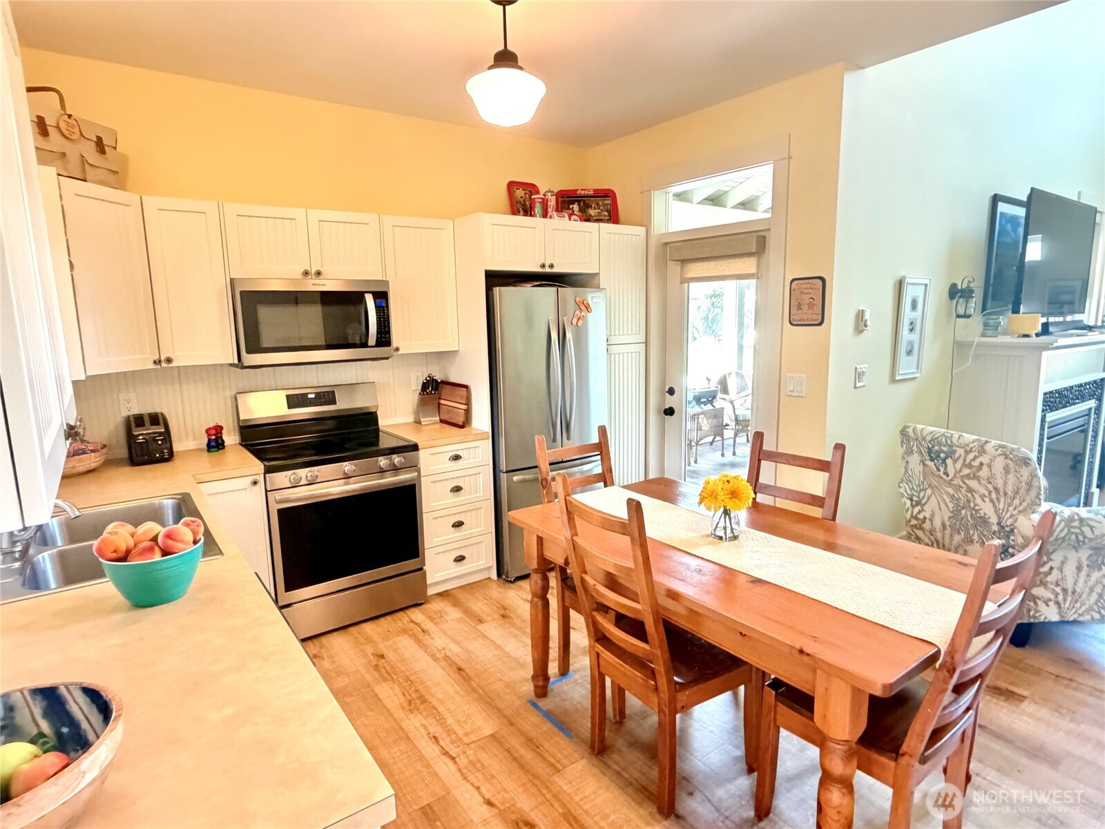 main property photo 5