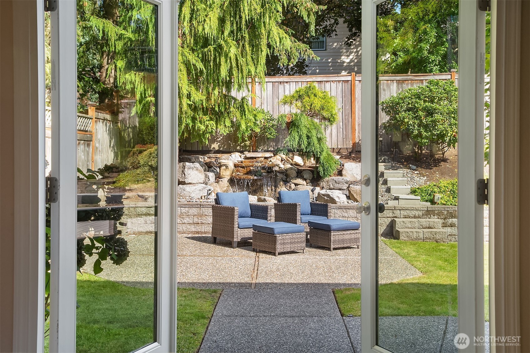 property viewer photo 5