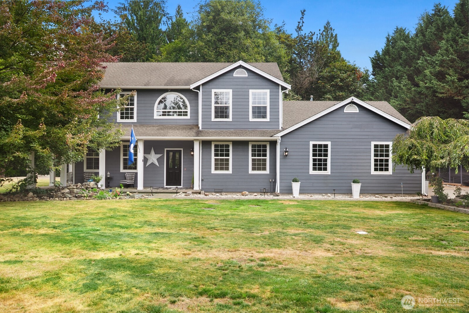 main property photo 0
