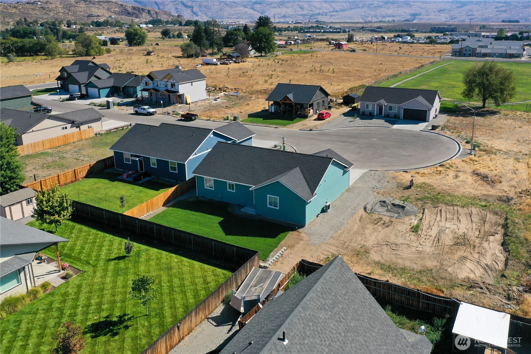 main property photo 33