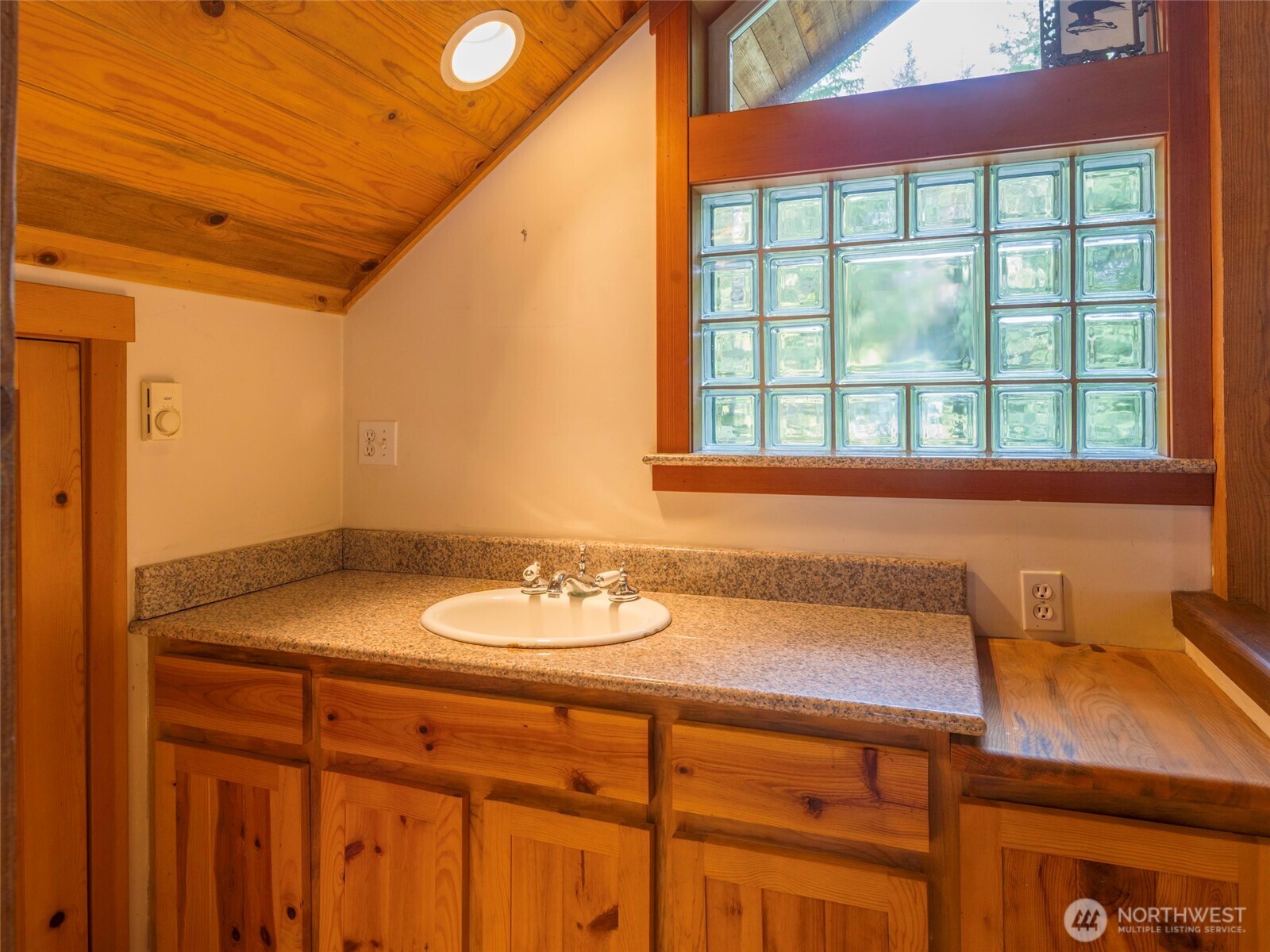 property viewer photo 21