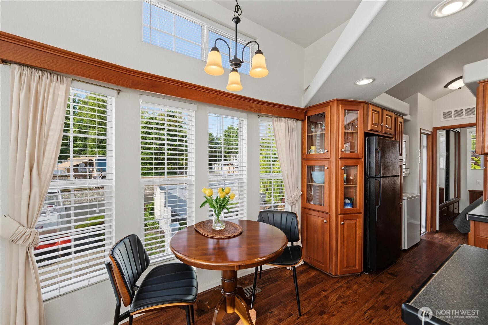 property viewer photo 12