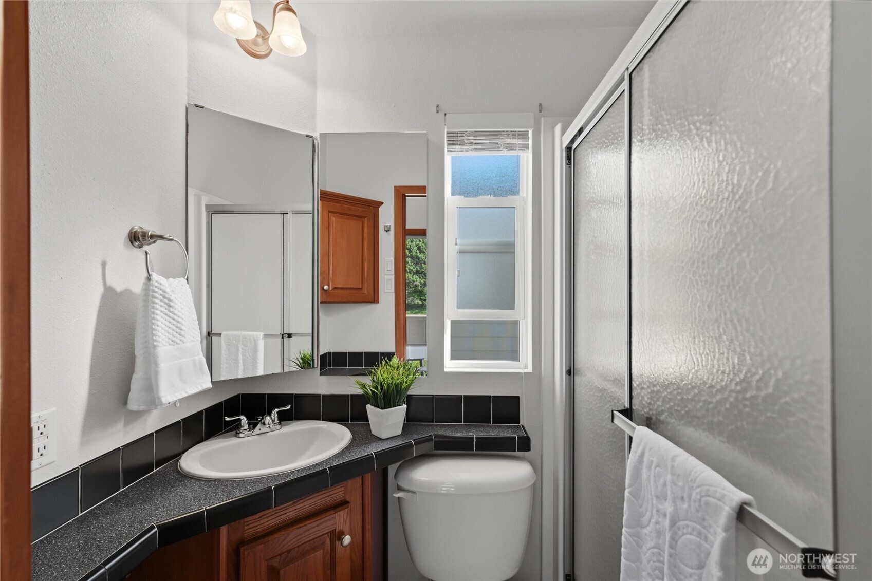 property viewer photo 18