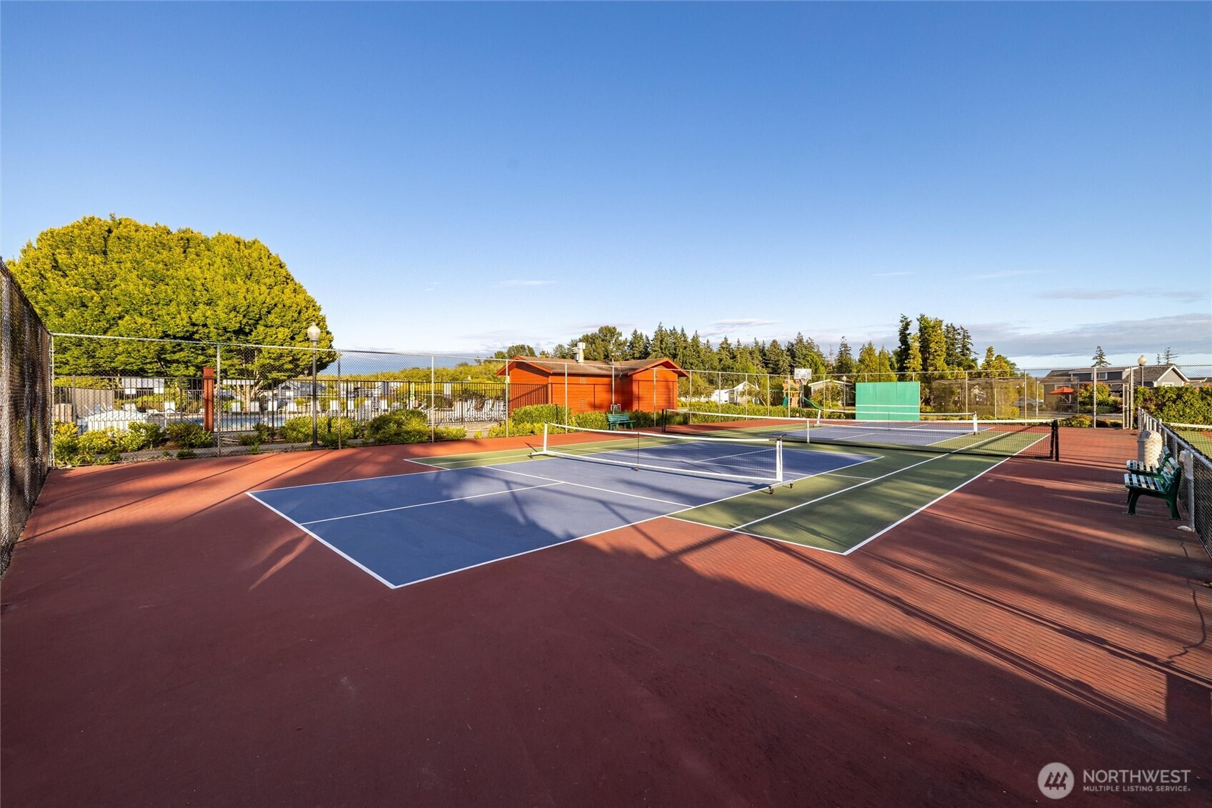 property viewer photo 31