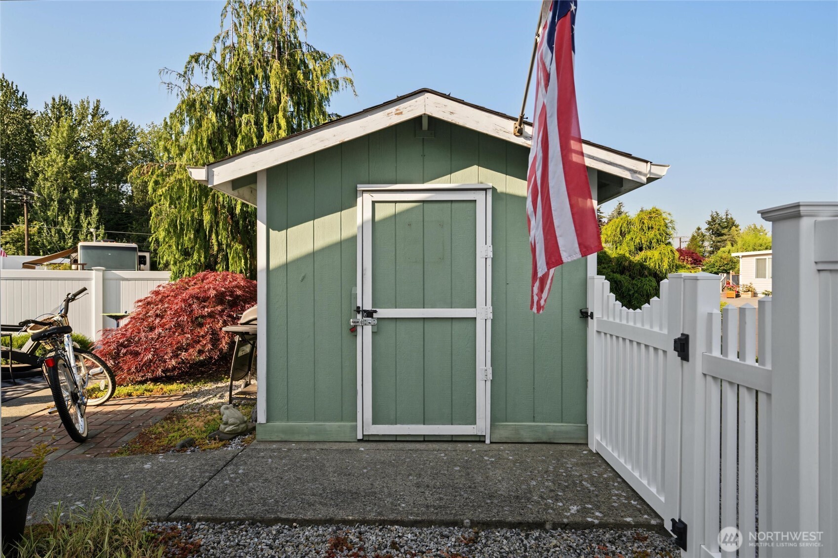 property viewer photo 7
