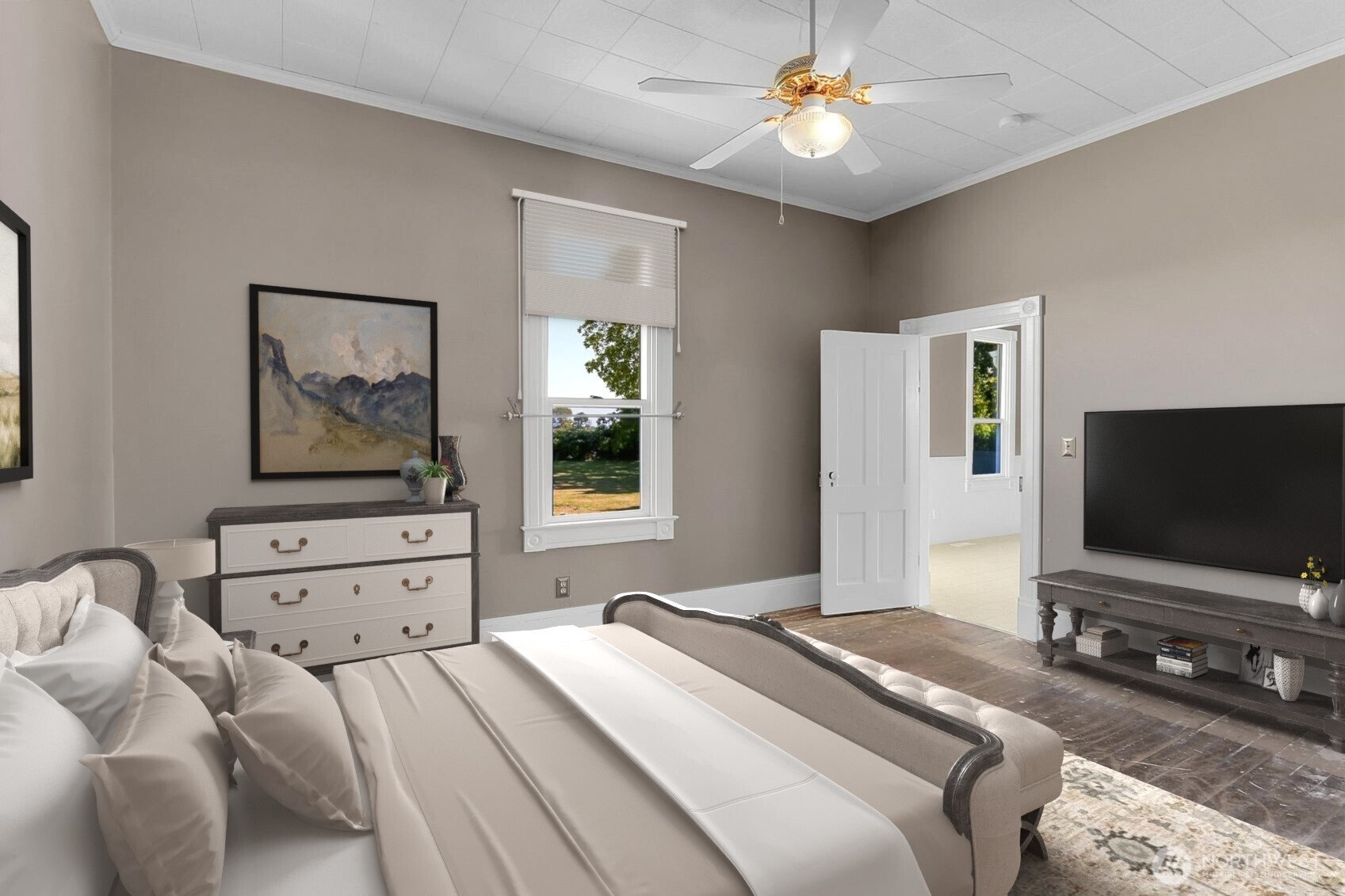 main property photo 18