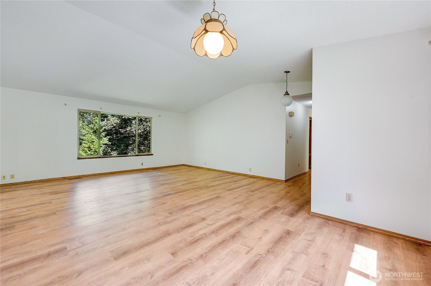 property viewer photo 14