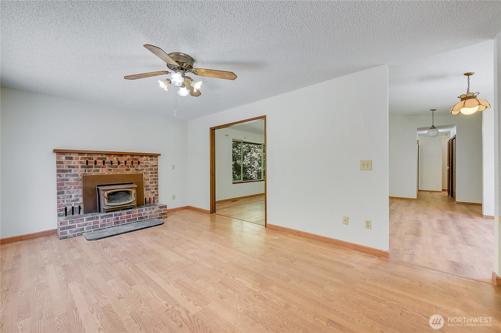 property viewer photo 16