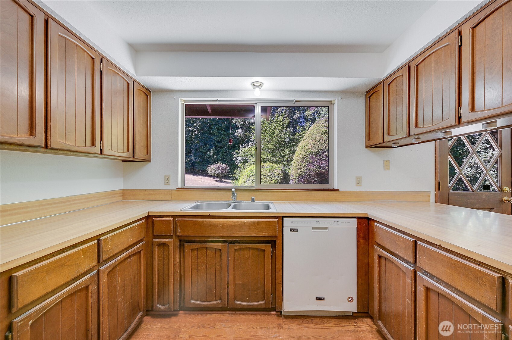 property viewer photo 19