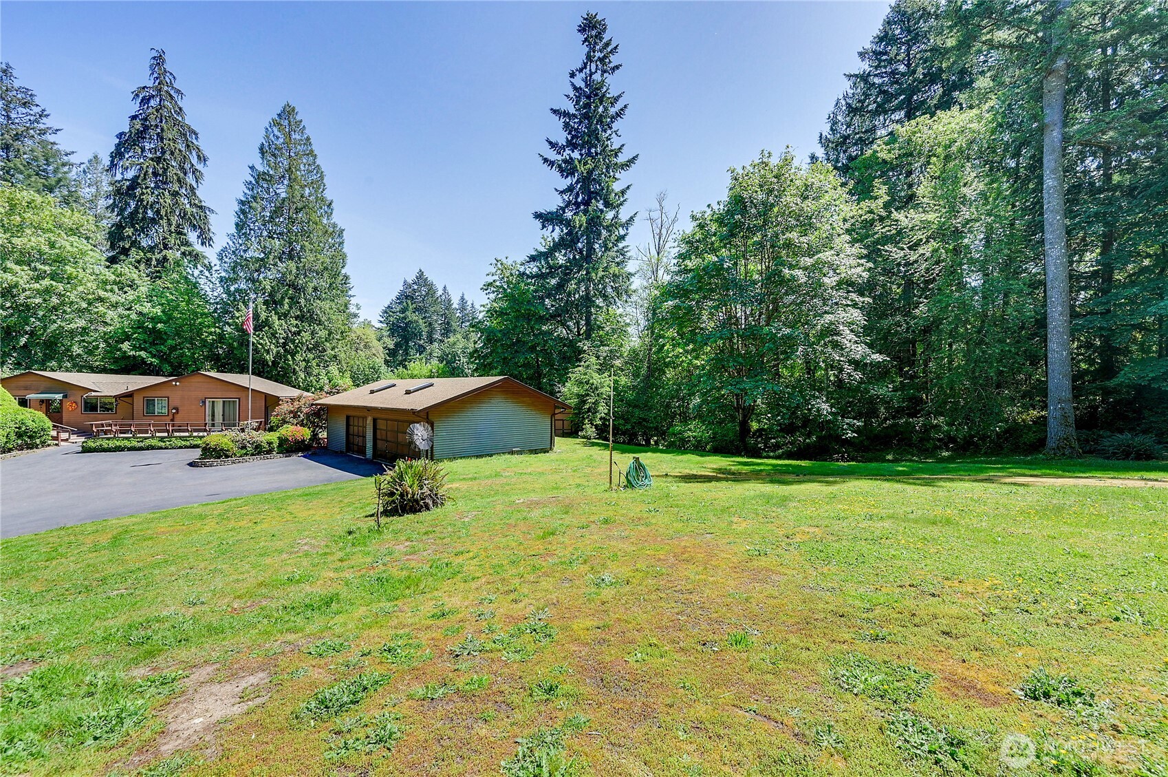 property viewer photo 3