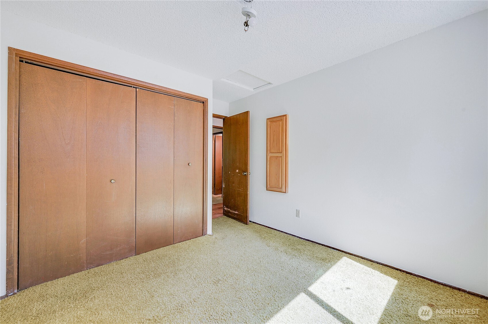 property viewer photo 33