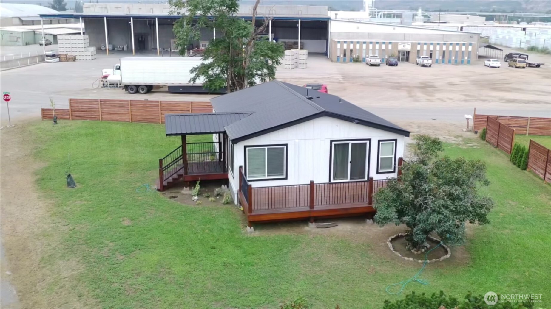 main property photo 7