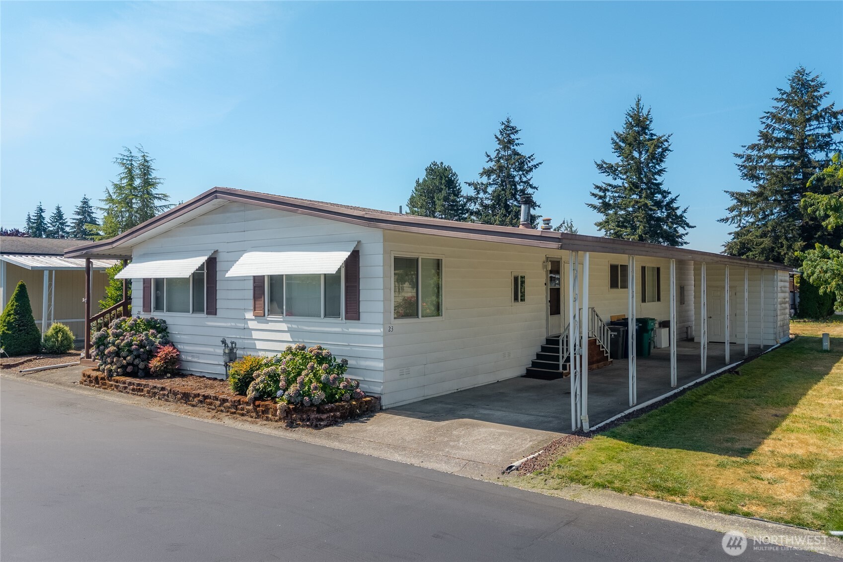 main property photo 0