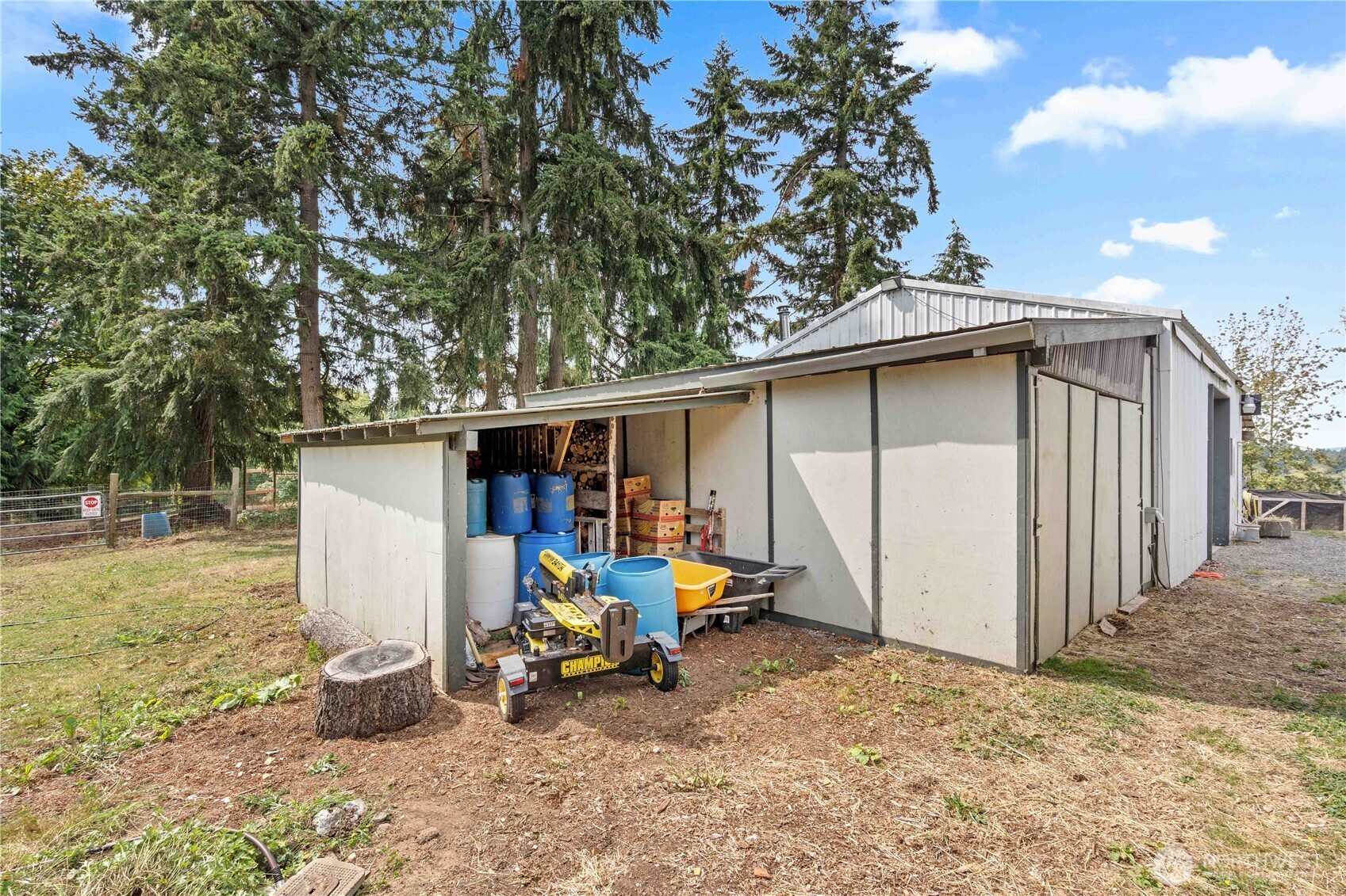 main property photo 33