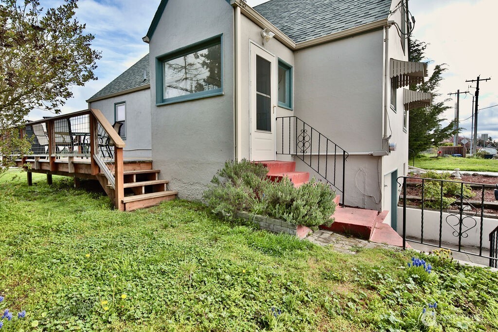 main property photo 5