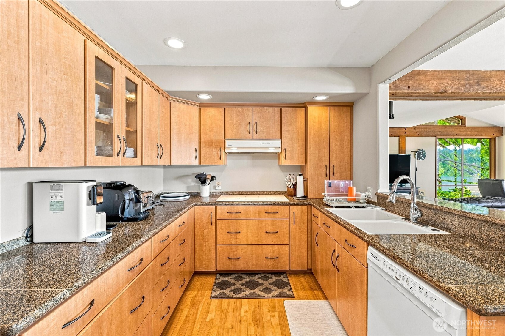 property viewer photo 15