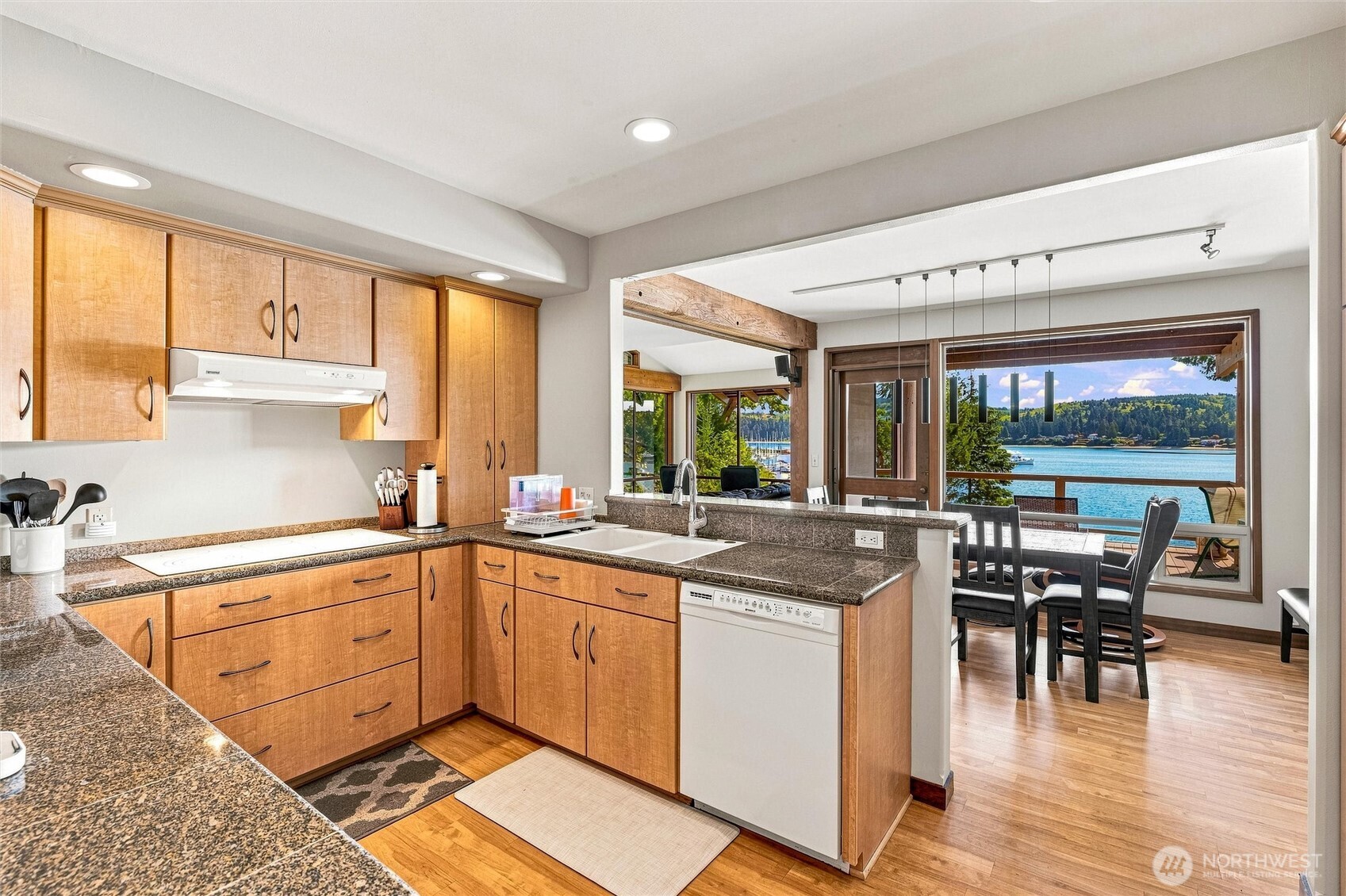 property viewer photo 16