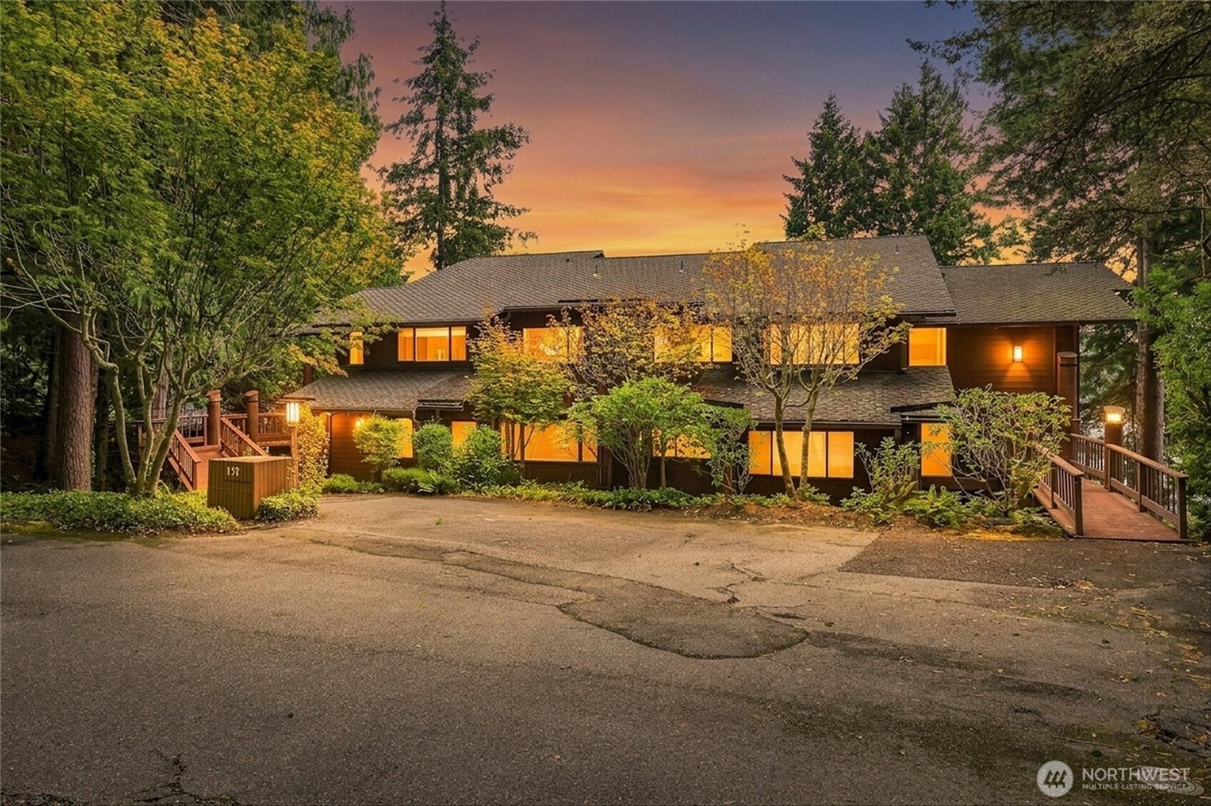 property viewer photo 2