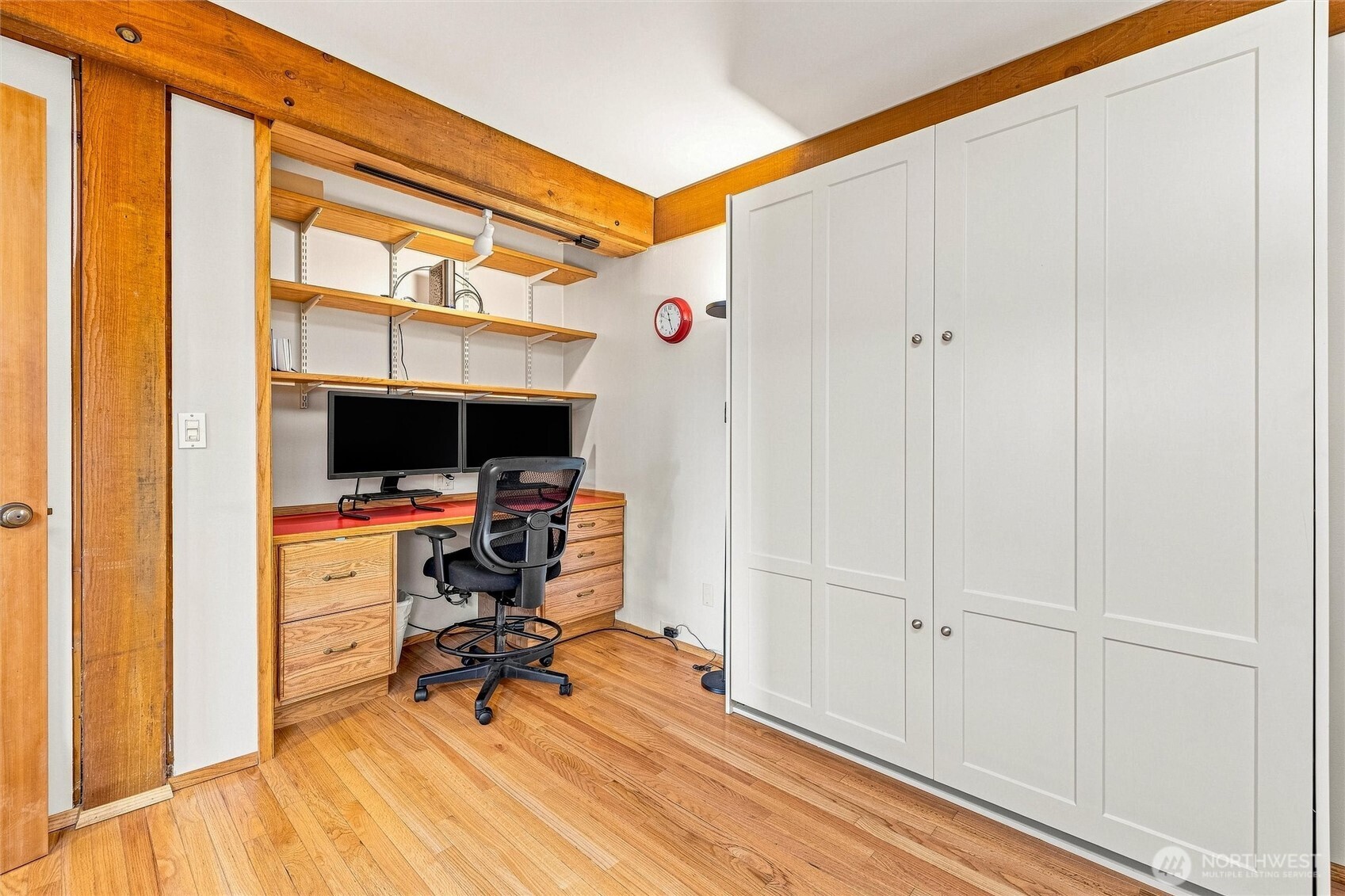 property viewer photo 23