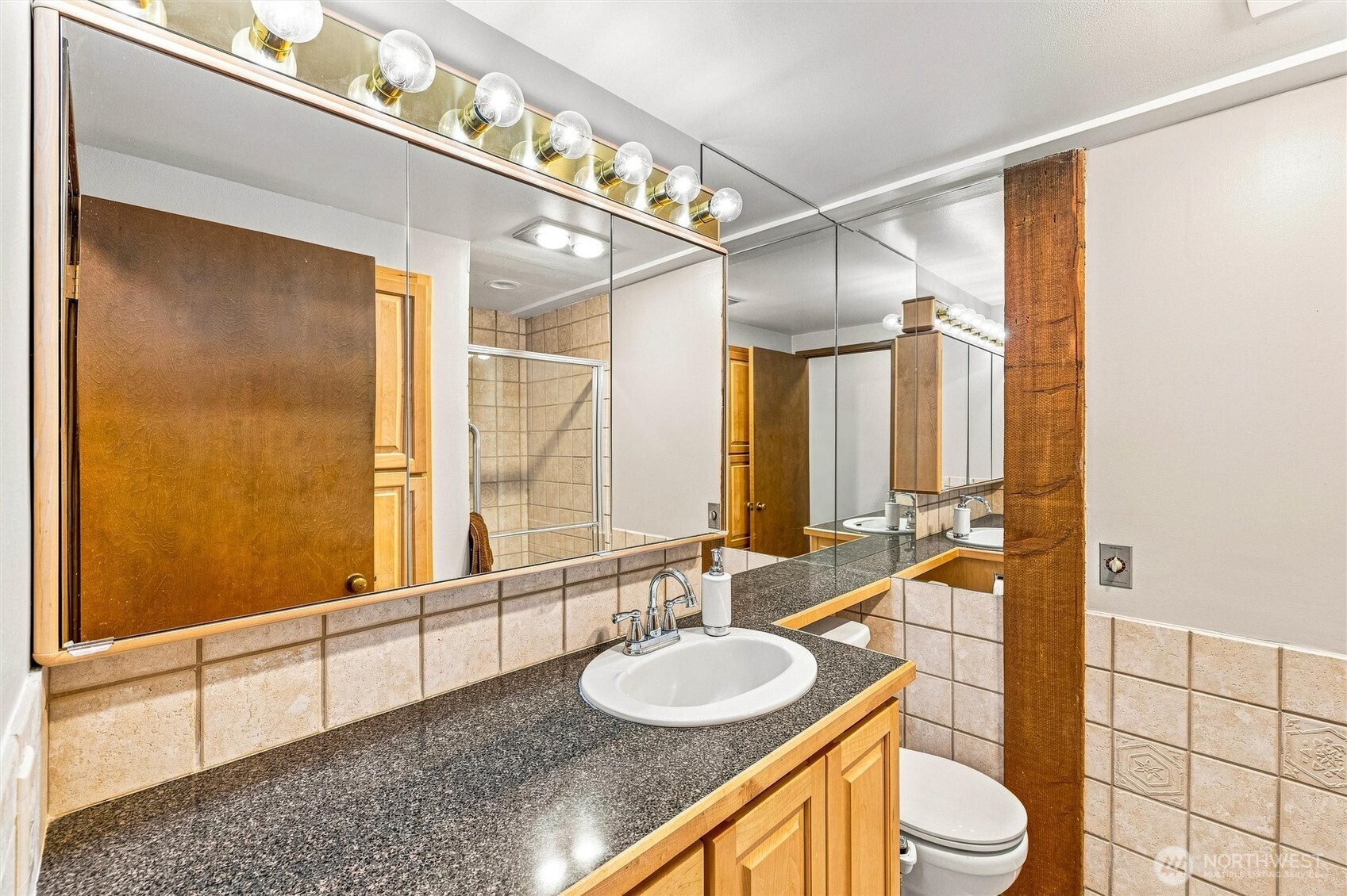 property viewer photo 24