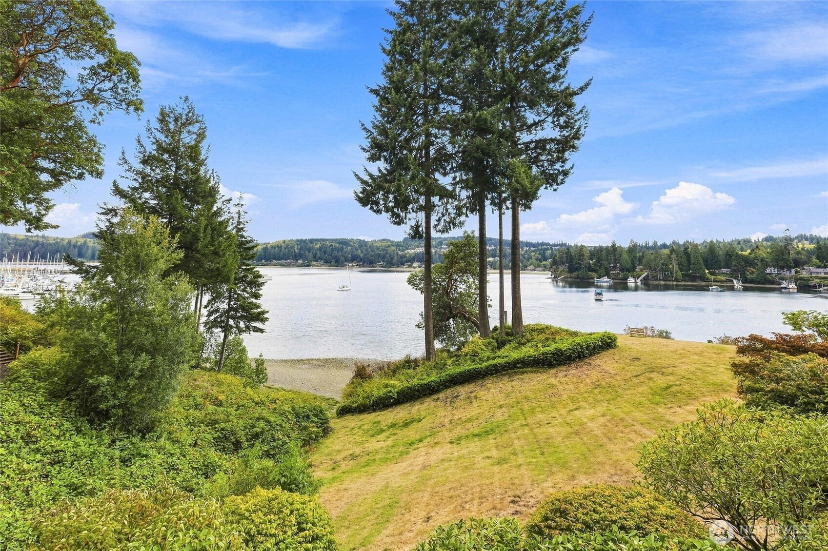 property viewer photo 3