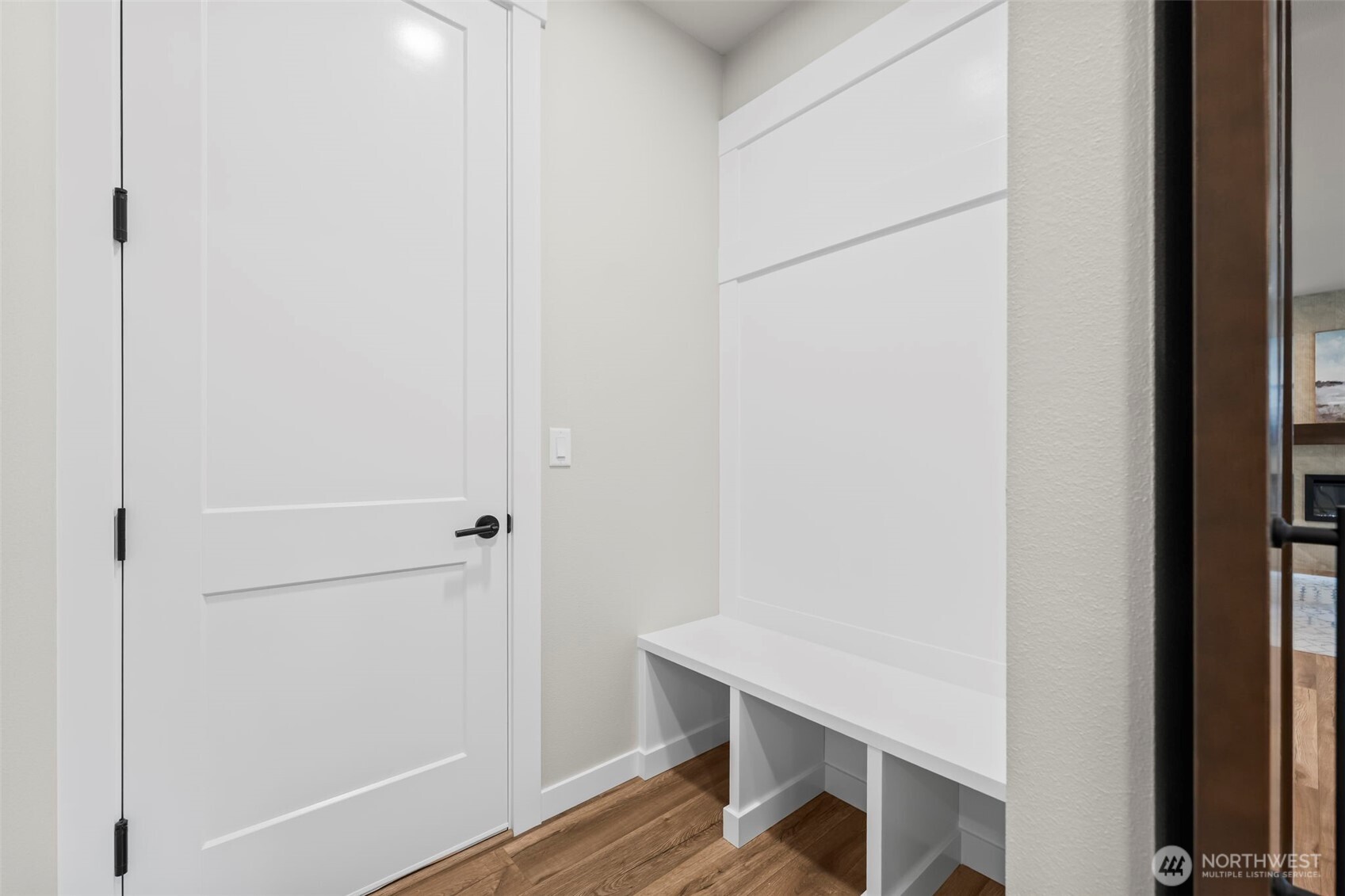 property viewer photo 16