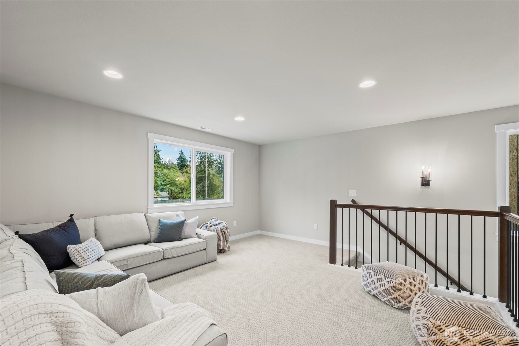 property viewer photo 18