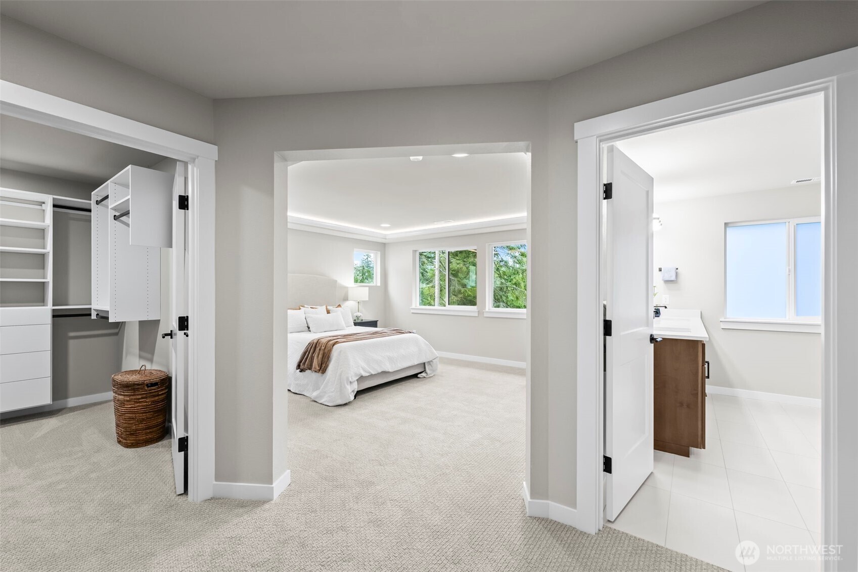 property viewer photo 19