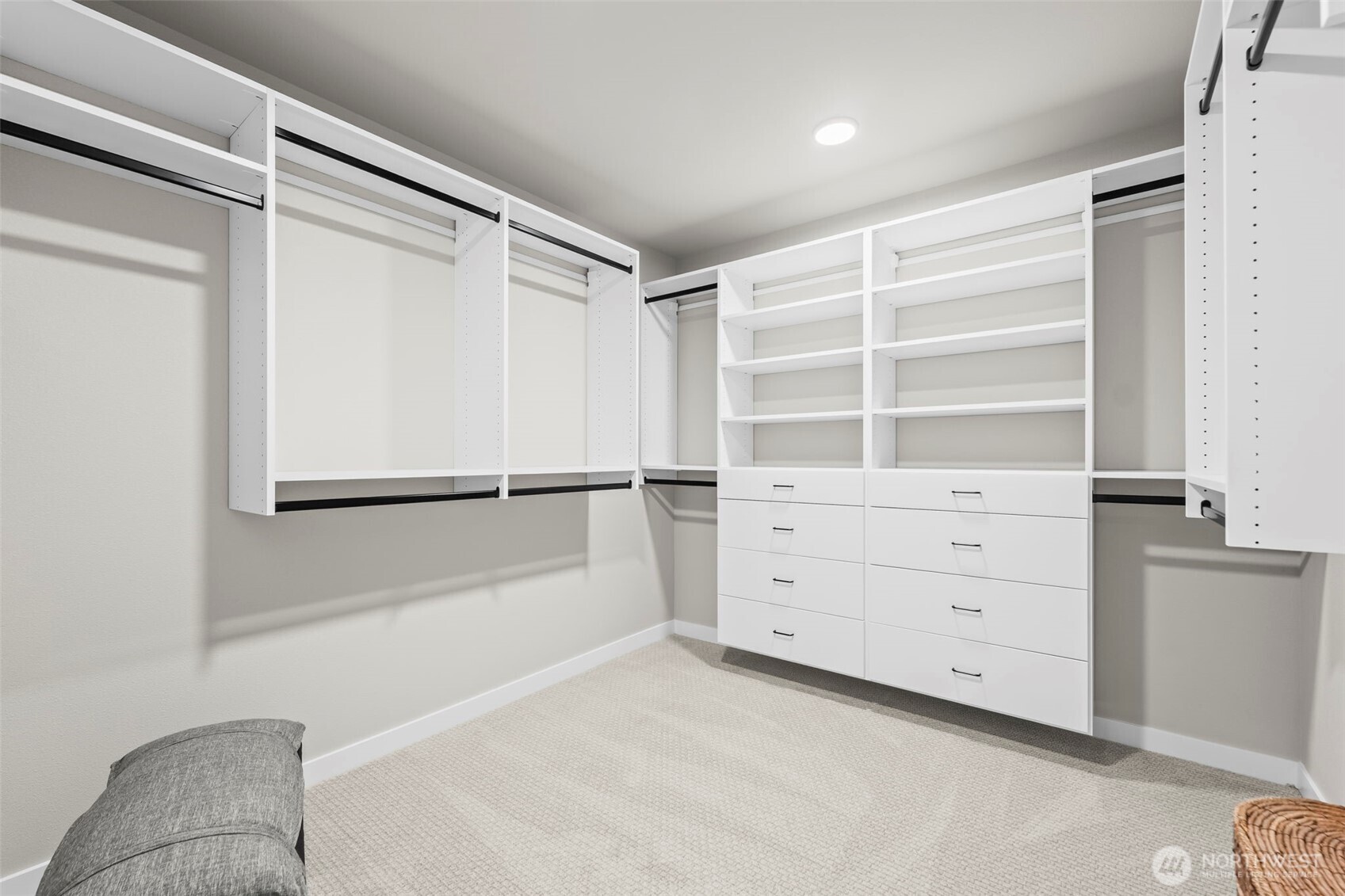 property viewer photo 23