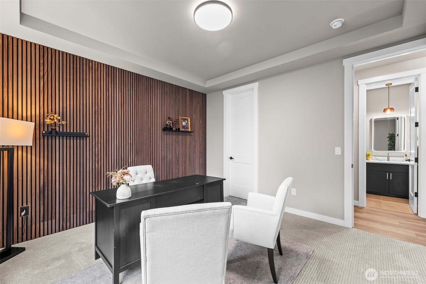 property viewer photo 6