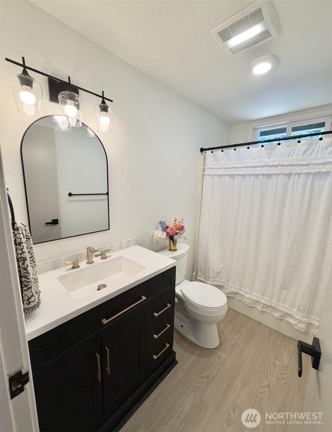 property viewer photo 15