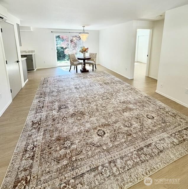 property viewer photo 4