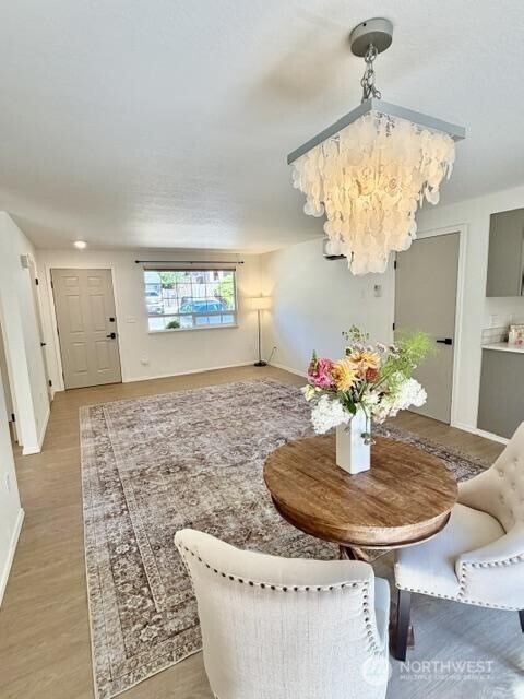 property viewer photo 7