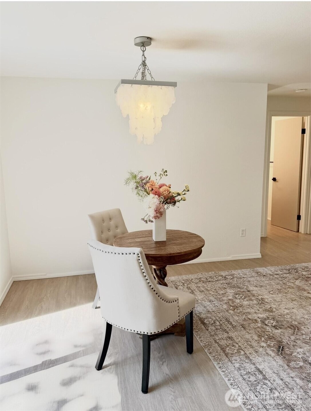 property viewer photo 9