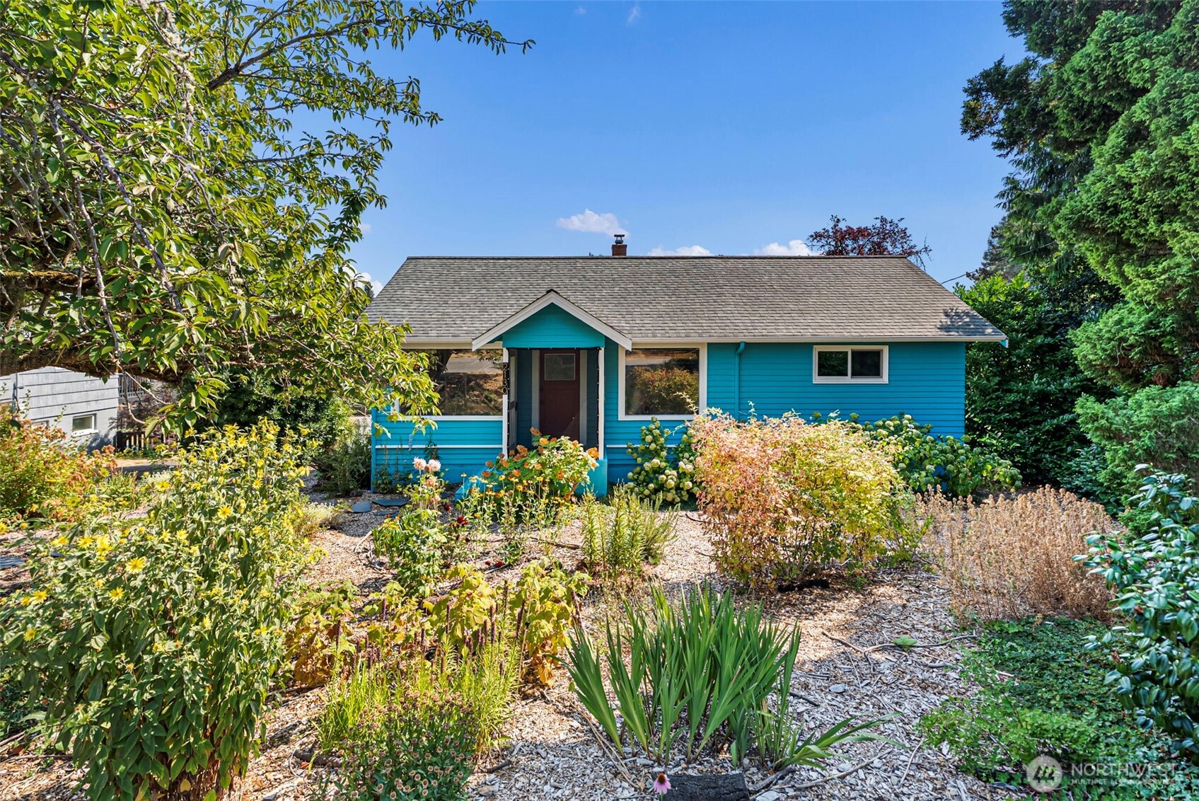 main property photo 0