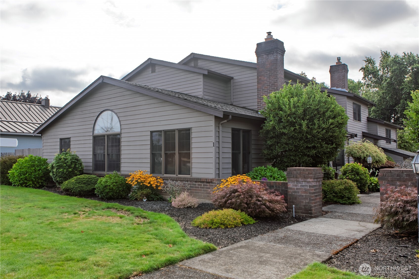 main property photo 0