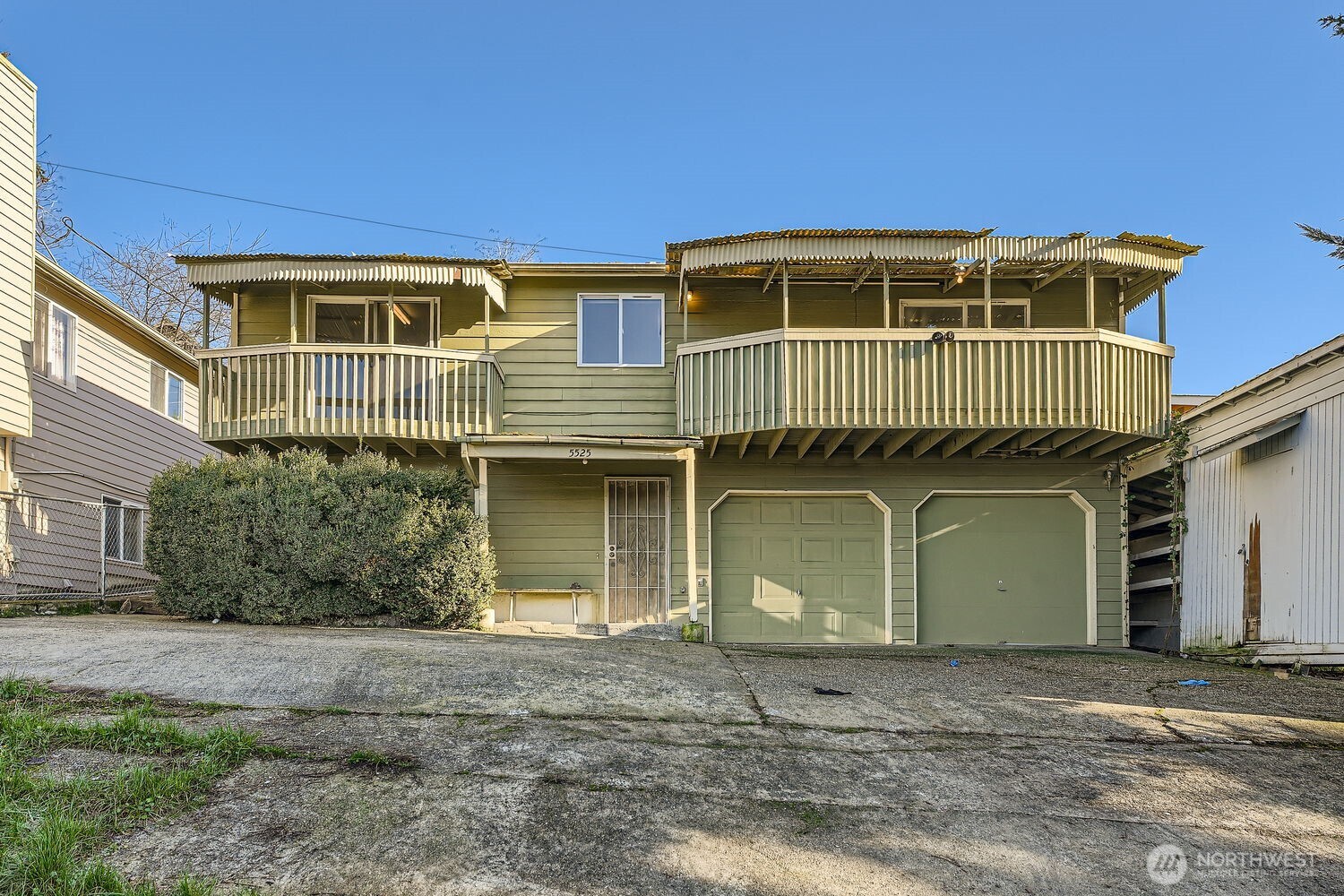 main property photo 0
