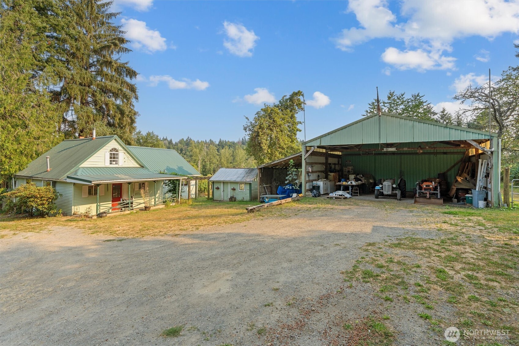 main property photo 21