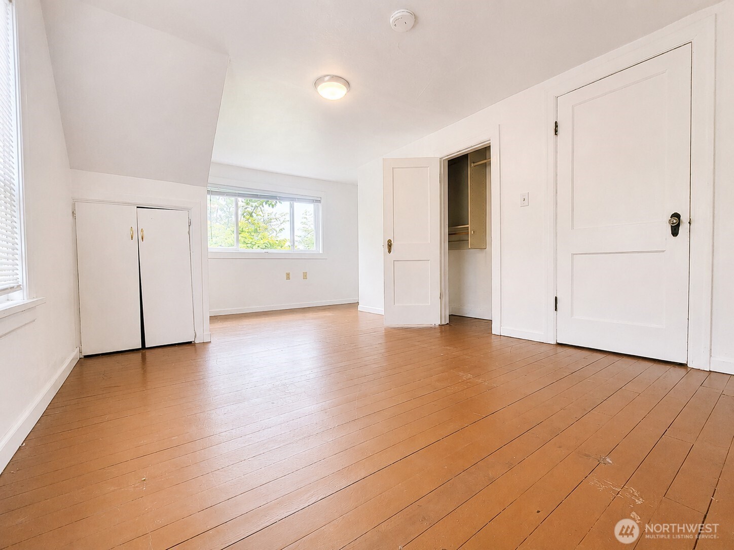 property viewer photo 27