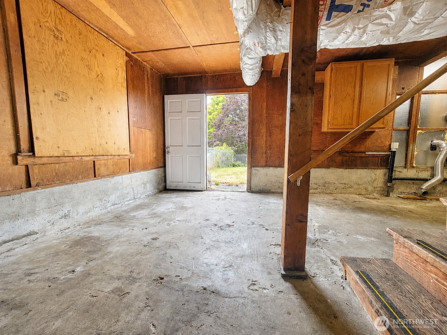 property viewer photo 32