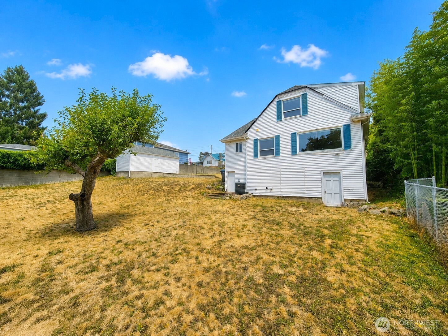 property viewer photo 4
