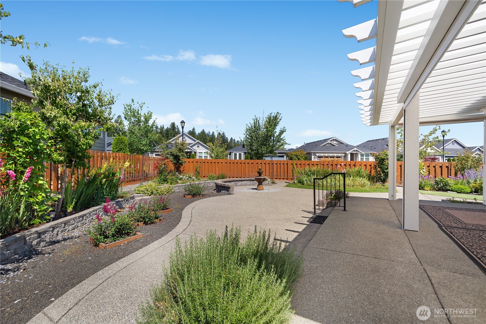 property viewer photo 19